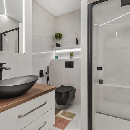 Garden Apartman - With Parking Апартаменти *