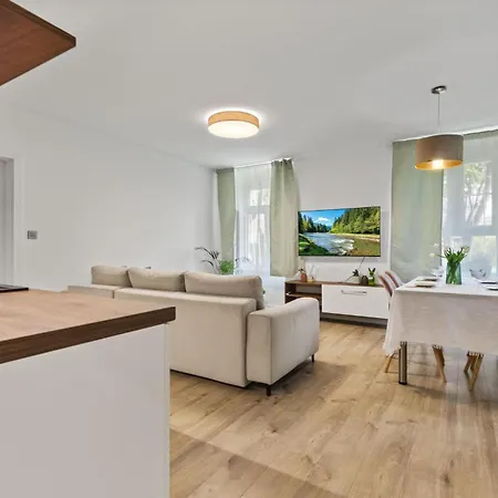 Garden Apartman - With Parking Apartment *